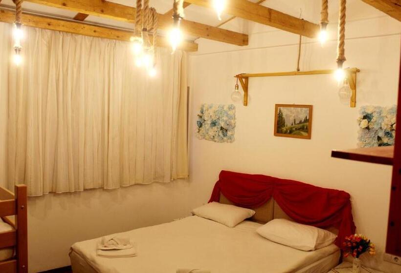 اتاق استاندارد چهار تخته, Sebilhan Apart