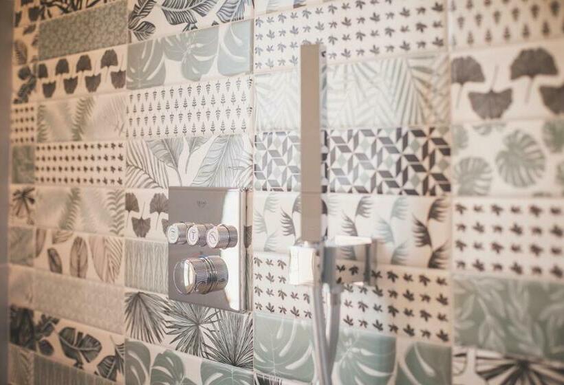 キングサイズベッドのデラックスルーム, Relais Almaranto