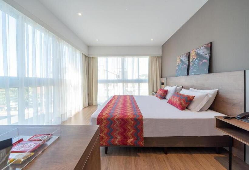 Номер Deluxe, Laghetto Stilo Vita