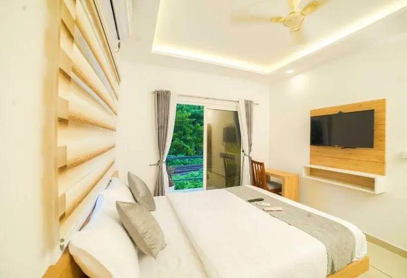 バルコニー付きデラックスルーム, Oceana Hills Residency