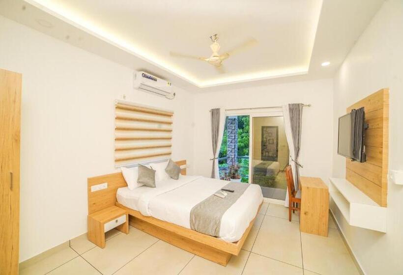 اتاق لوکس با بالکن, Oceana Hills Residency