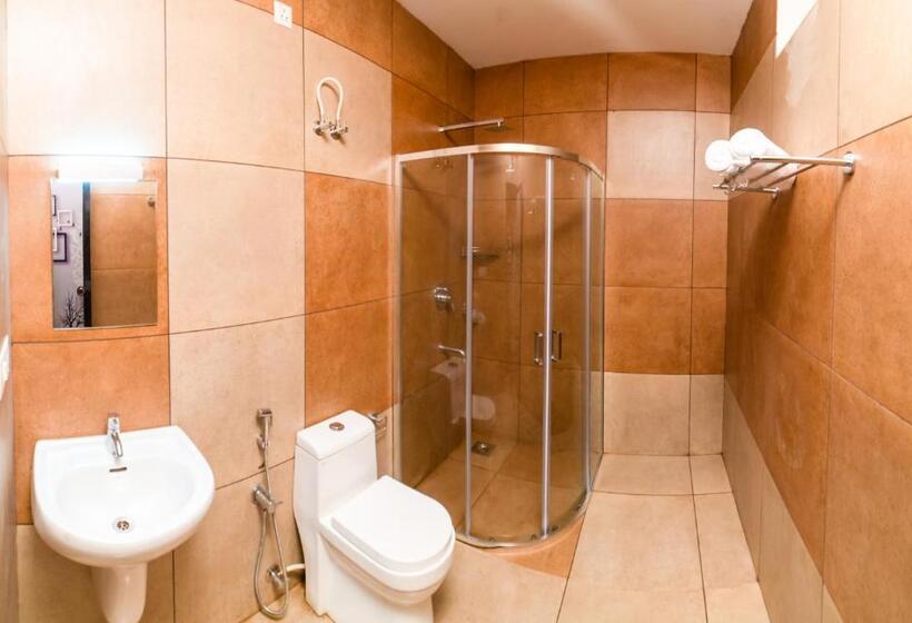 اتاق لوکس, Oceana Hills Residency