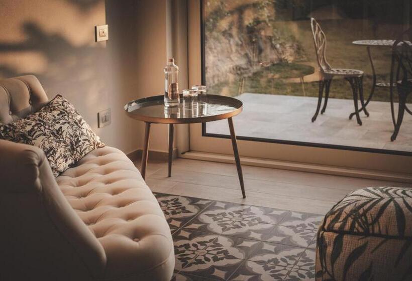 キングサイズベッドのデラックスルーム, Relais Almaranto