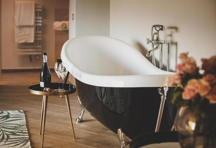 バルコニー付スイート, Relais Almaranto