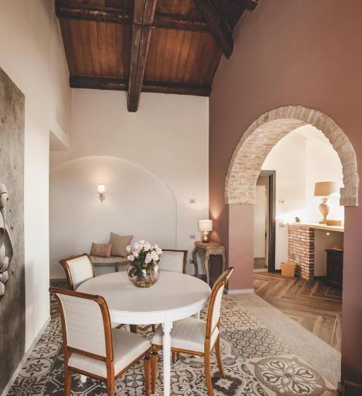 Люкс Кровать Кинг, Relais Almaranto