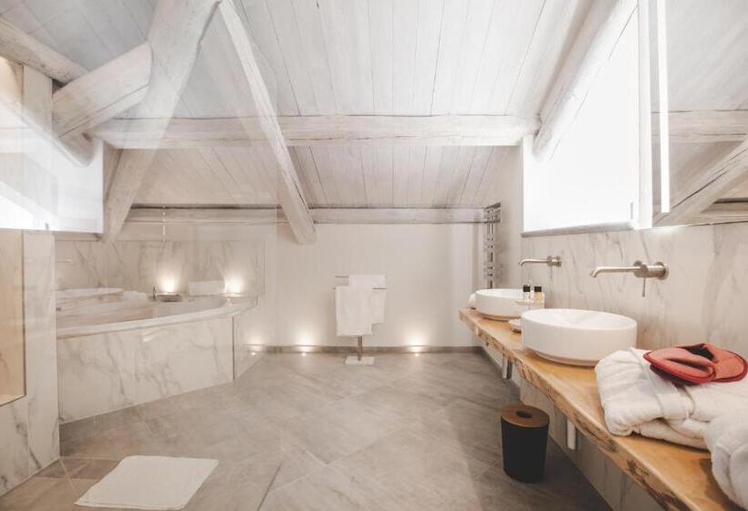 キングサイズベッドのスイートルーム, Relais Almaranto