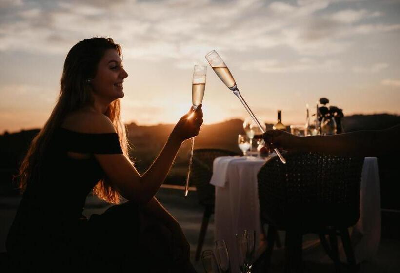 Люкс Кровать Кинг, Relais Almaranto