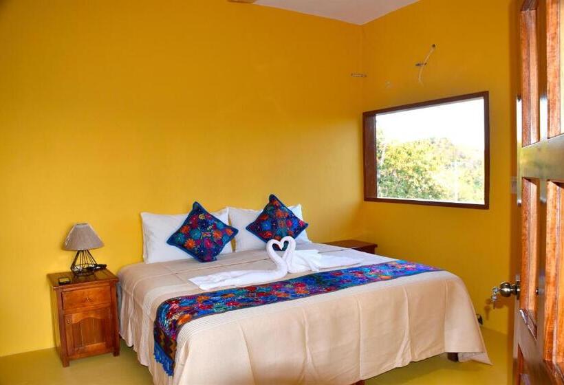 اتاق لوکس با چشمانداز دریا, Casa Biulú