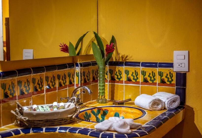 اتاق لوکس با چشمانداز دریا, Casa Biulú