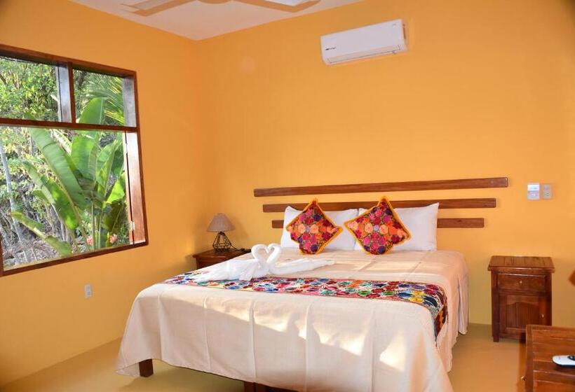 اتاق لوکس سه تخته, Casa Biulú