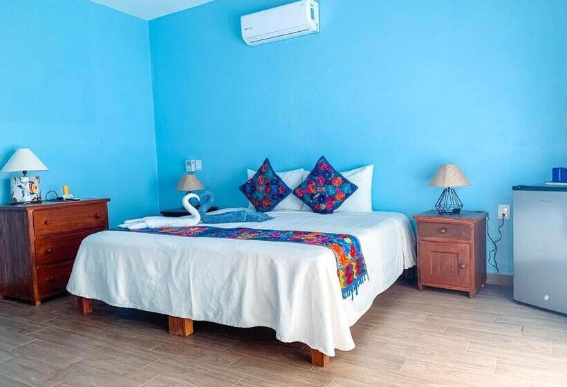 اتاق اساندارد با چشمانداز جانبی به دریا, Casa Biulú