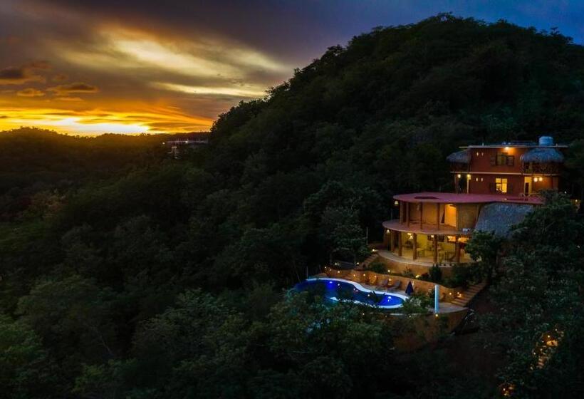 اتاق اساندارد با چشمانداز جانبی به دریا, Casa Biulú