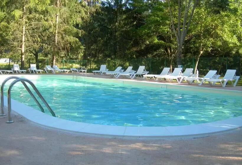 Pokój Standard Trzyosobowy, Le Vallon