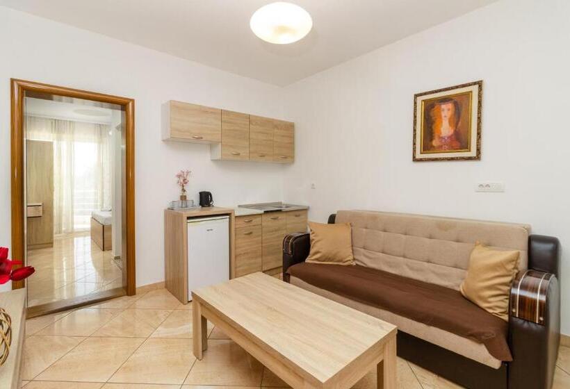 آپارتمان 1 خوابه, Prego