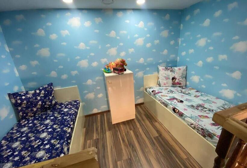 اتاق خانوادگی, Starway