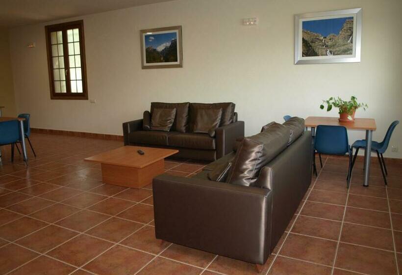 Номер Superior, Casa Forestal