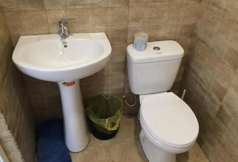 اتاق استاندارد سه نفره, Guest House Econom