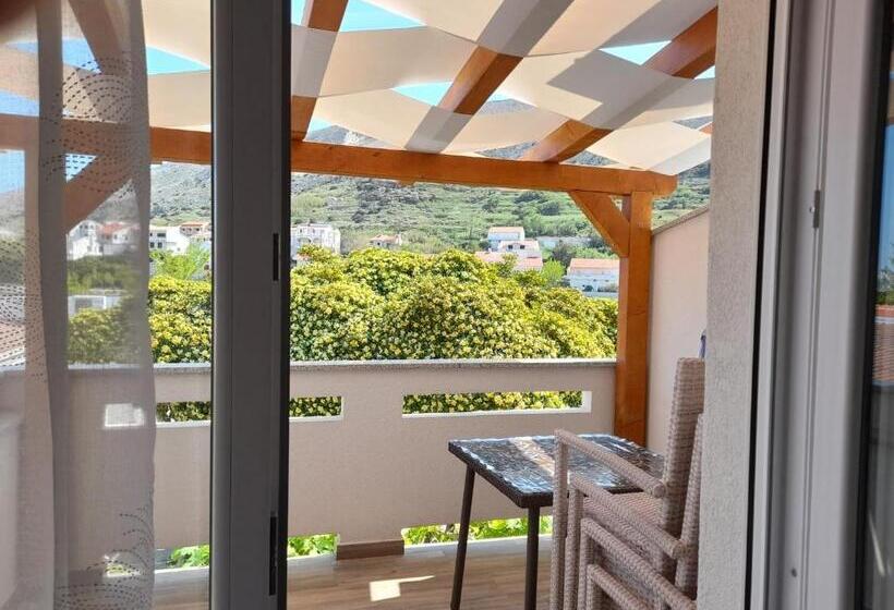 استودیو استاندارد با بالکن, Rooms & Apartments Kaurloto