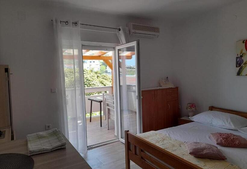 استودیو استاندارد با بالکن, Rooms & Apartments Kaurloto