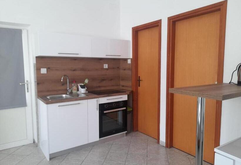 آپارتمان 1 خوابه, Rooms & Apartments Kaurloto