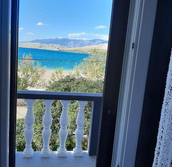 اتاق استاندارد با بالکن و چشم‌انداز دریا, Rooms & Apartments Kaurloto