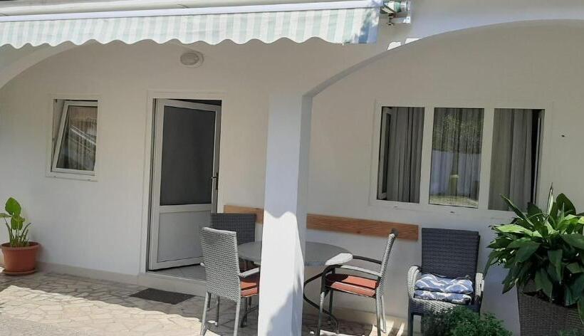 آپارتمان 1 خوابه, Rooms & Apartments Kaurloto