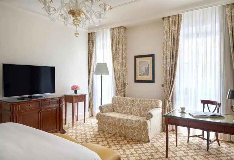 اتاق لوکس با تخت بزرگ, Four Seasons Hotel Firenze