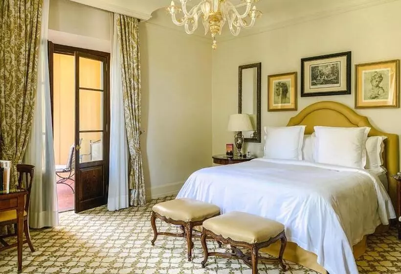 سوئیت جونیور با تخت بزرگ, Four Seasons Hotel Firenze