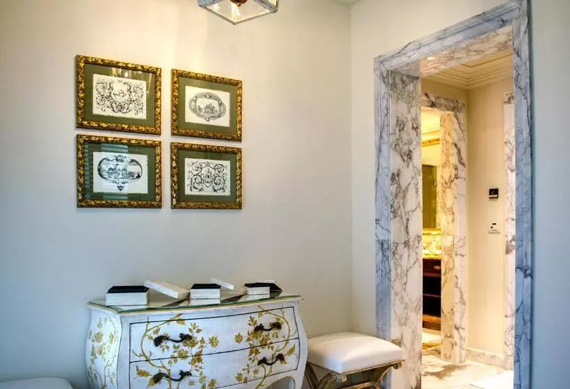سوئیت با تخت بزرگ, Four Seasons Hotel Firenze