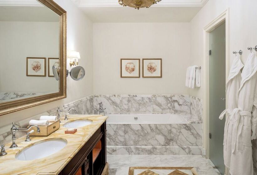 اتاق استاندارد, Four Seasons Hotel Firenze