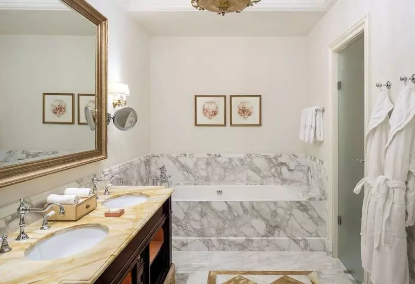 اتاق استاندارد, Four Seasons Hotel Firenze