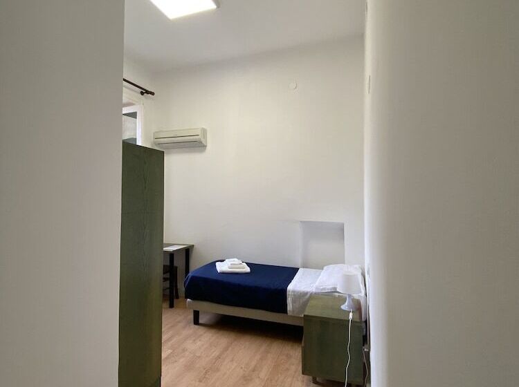 غرفة قياسية فردية, 38 Aira Hotels