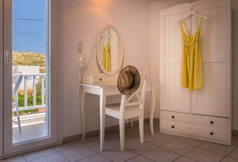 Chambre Standard Individuelle, Aeolis