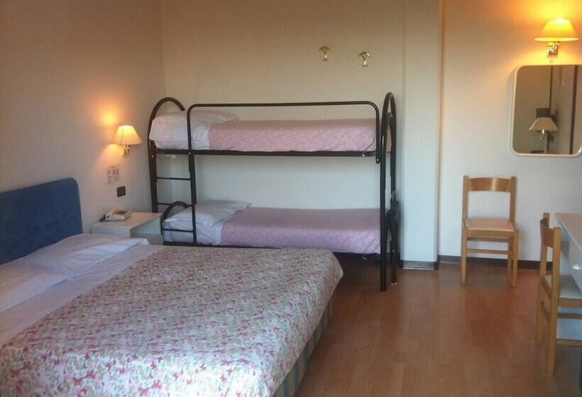 标准三人间, Angiolino