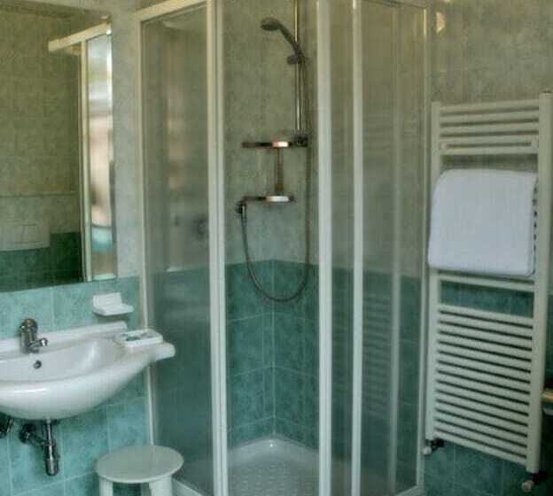 标准间, Angiolino