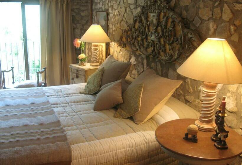 סוויטת ג'וניור, Can Serola