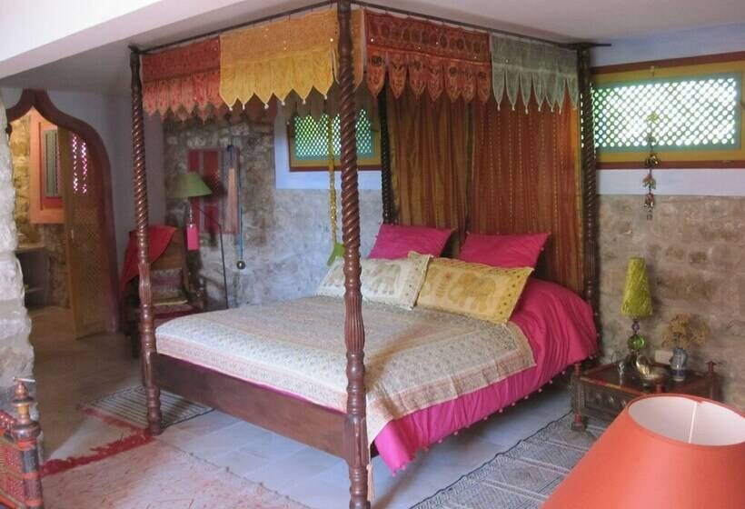 סוויטת ג'וניור, Can Serola