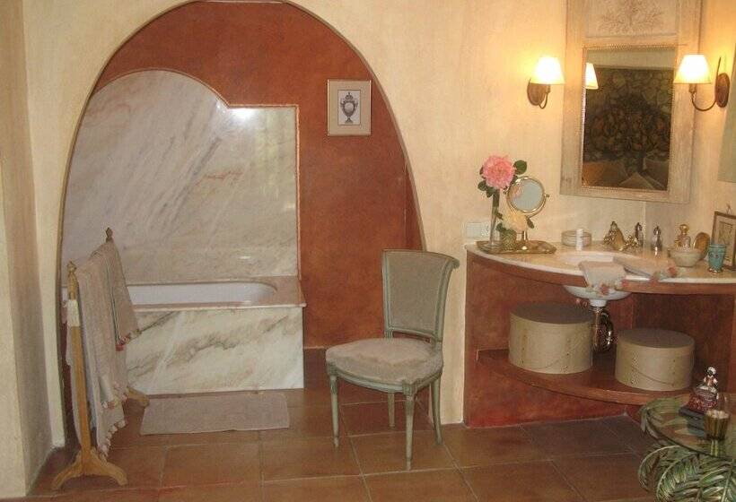 סוויטת ג'וניור, Can Serola