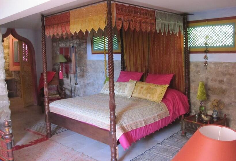 סוויטת ג'וניור, Can Serola