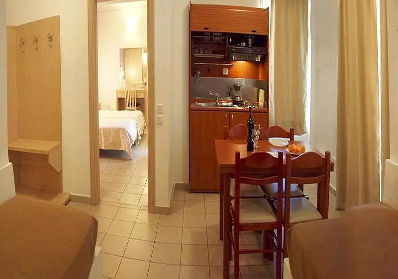 آپارتمان 1 خوابه, Caravel Apartment