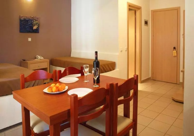 آپارتمان 1 خوابه, Caravel Apartment