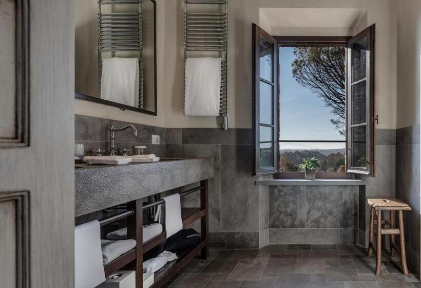 سوییت جونیور, Castel Monastero   The Leading Hotels Of The World