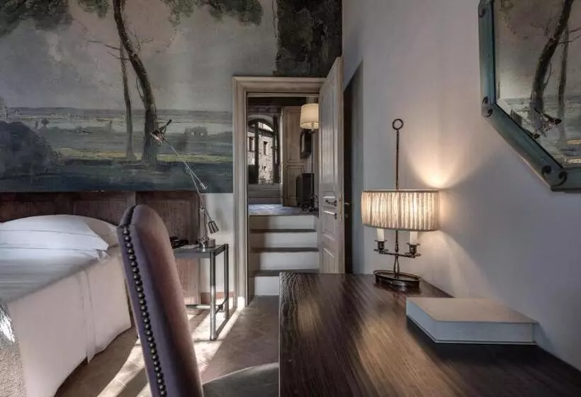 キングサイズベッドのスイートルーム, Castel Monastero   The Leading Hotels Of The World