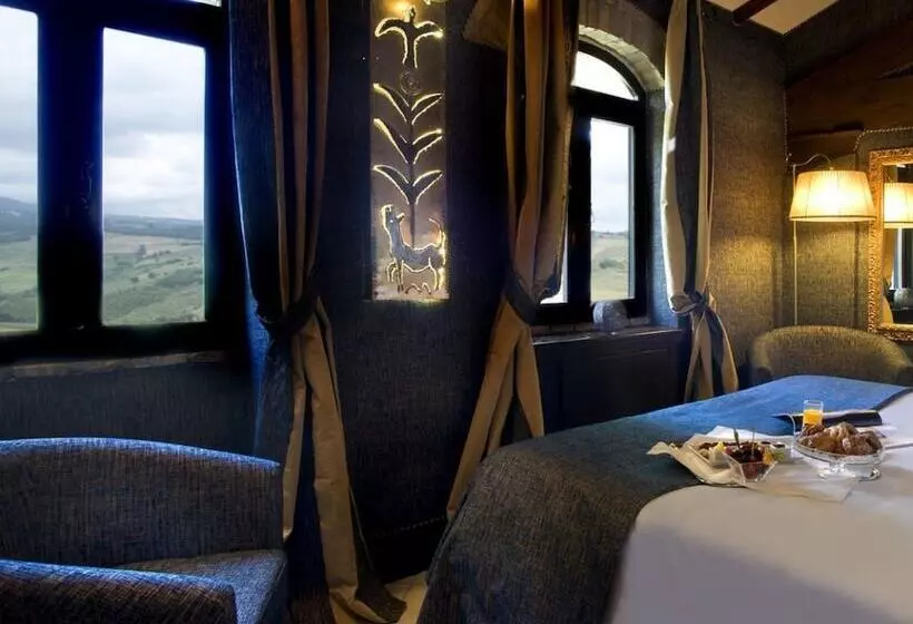 スイート, Castel Porrona Relais & Spa