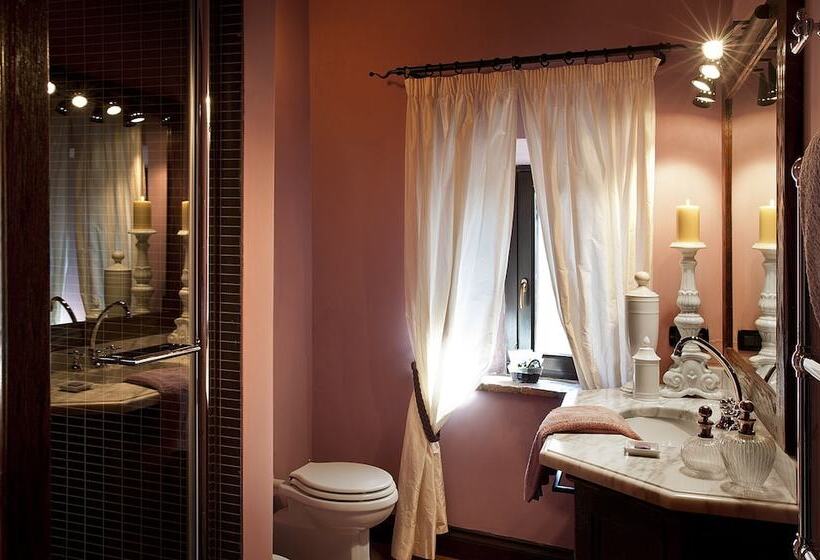 شقة غرفتين, Castel Porrona Relais & Spa