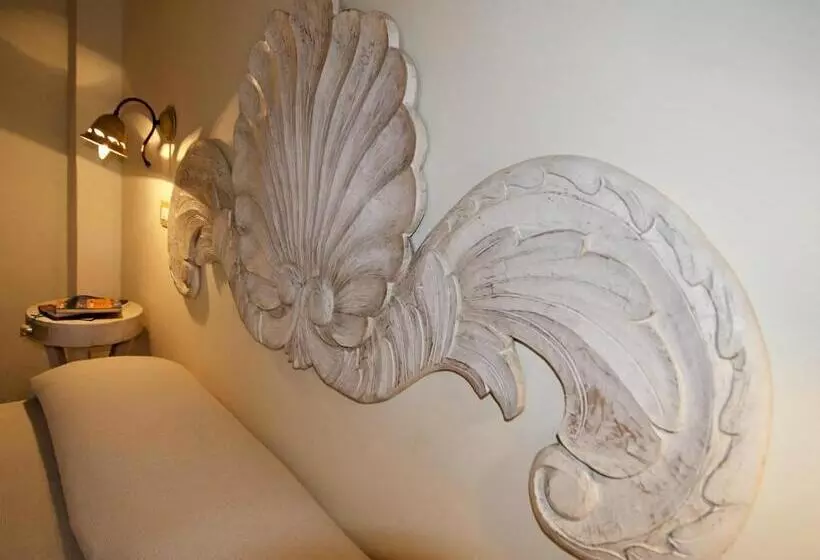 اتاق راحتی, Dolce Vita Boutique