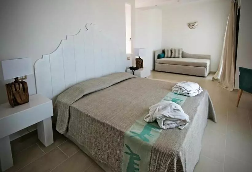 سوییت جونیور با چشم‌انداز دریا, Dolce Vita Boutique