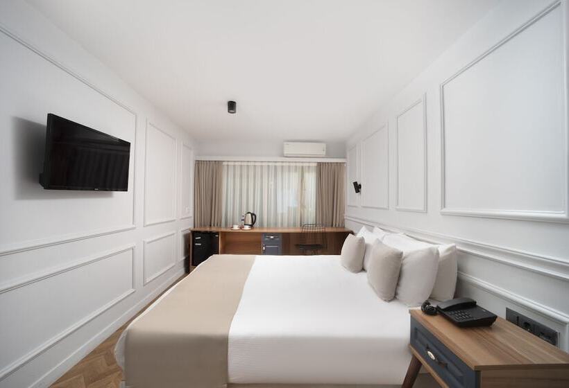 デラックストリプルルーム, Elan Hotel Istanbul Pera