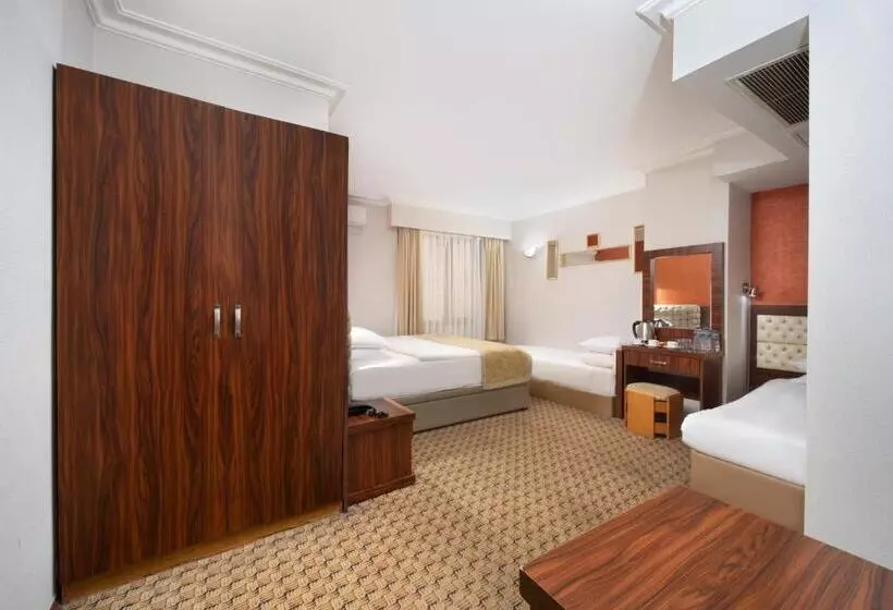 スタンダード４人部屋, Elan Hotel Istanbul Pera
