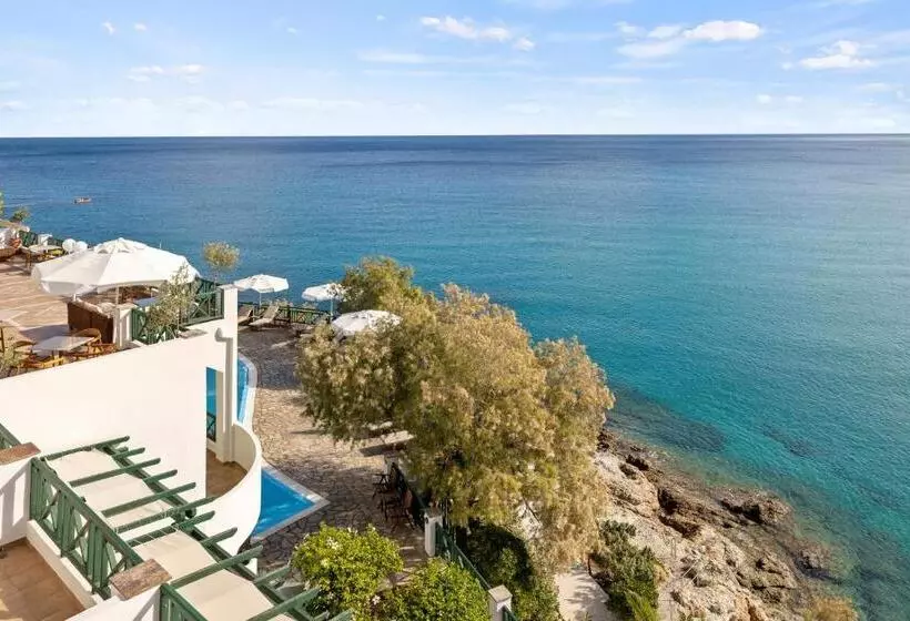 اتاق استاندارد با چشم‌انداز دریا, Erofili Beach